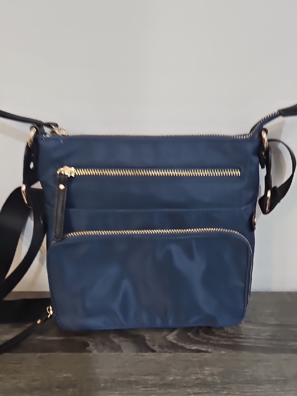 Compact Navy Crossbody Bag with Gold Zippers